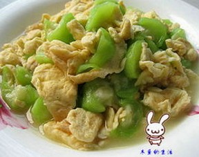 51黑料揭秘在线阿v与国产成年片现象