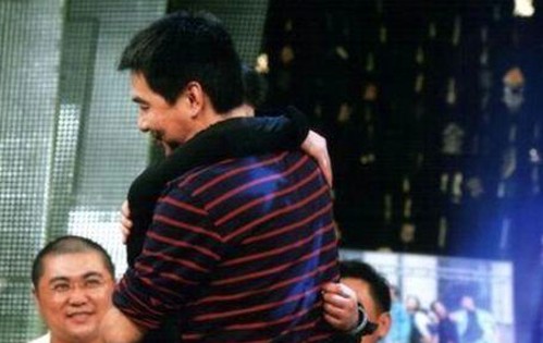 凤姐视频大全引热议：笑声背后的生活态度与社会映射